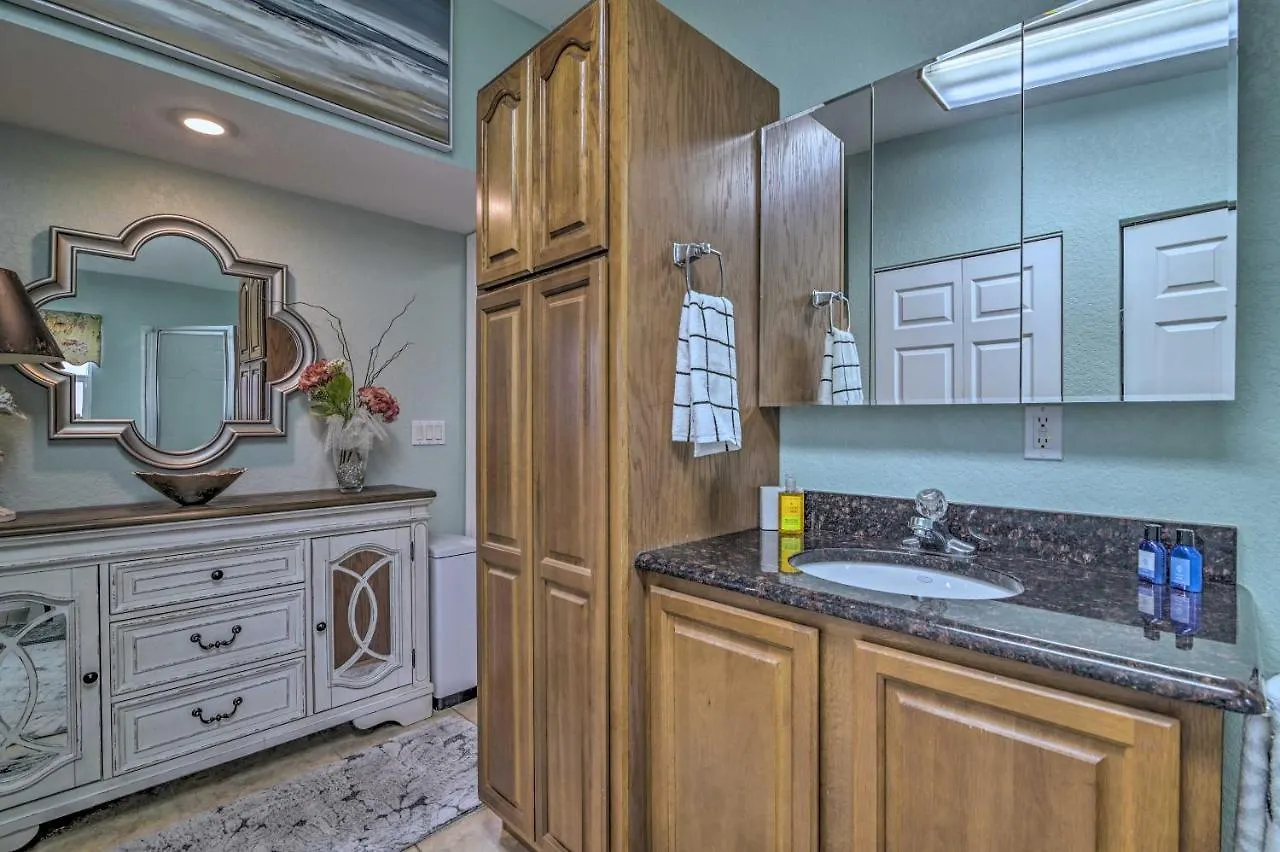 Holiday home Quiet Davenport Home With Community Amenities!