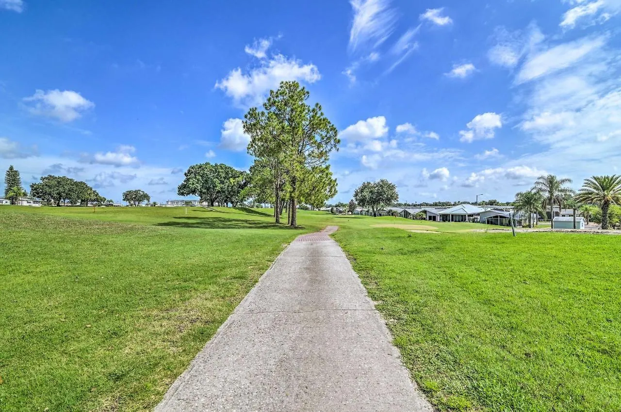 Holiday home Quiet Davenport Home With Community Amenities!