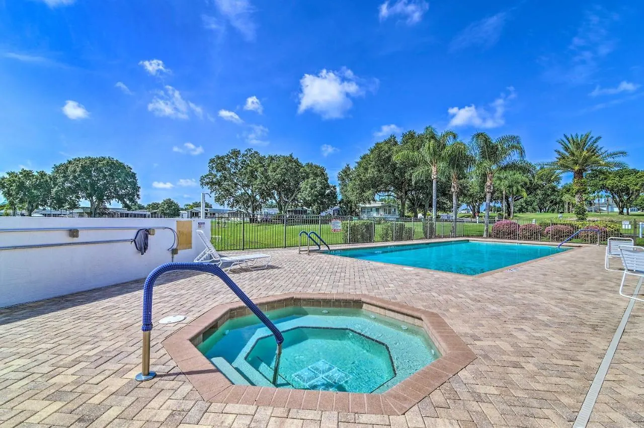 Holiday home Quiet Davenport Home With Community Amenities!