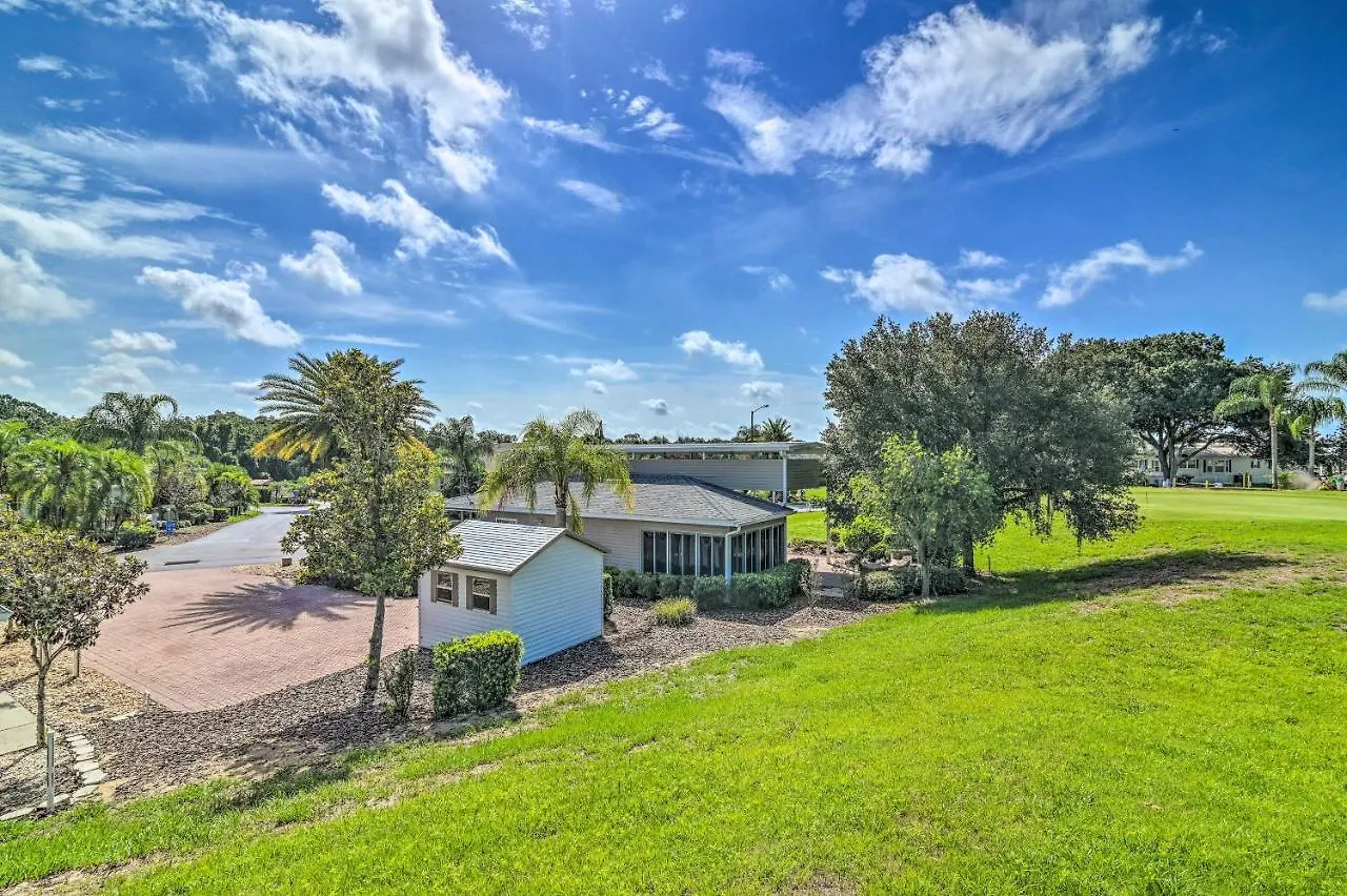 Quiet Davenport Home With Community Amenities!